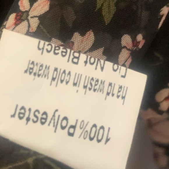 Floral Ruffle Sheer Blouse - Picture 5 of 8